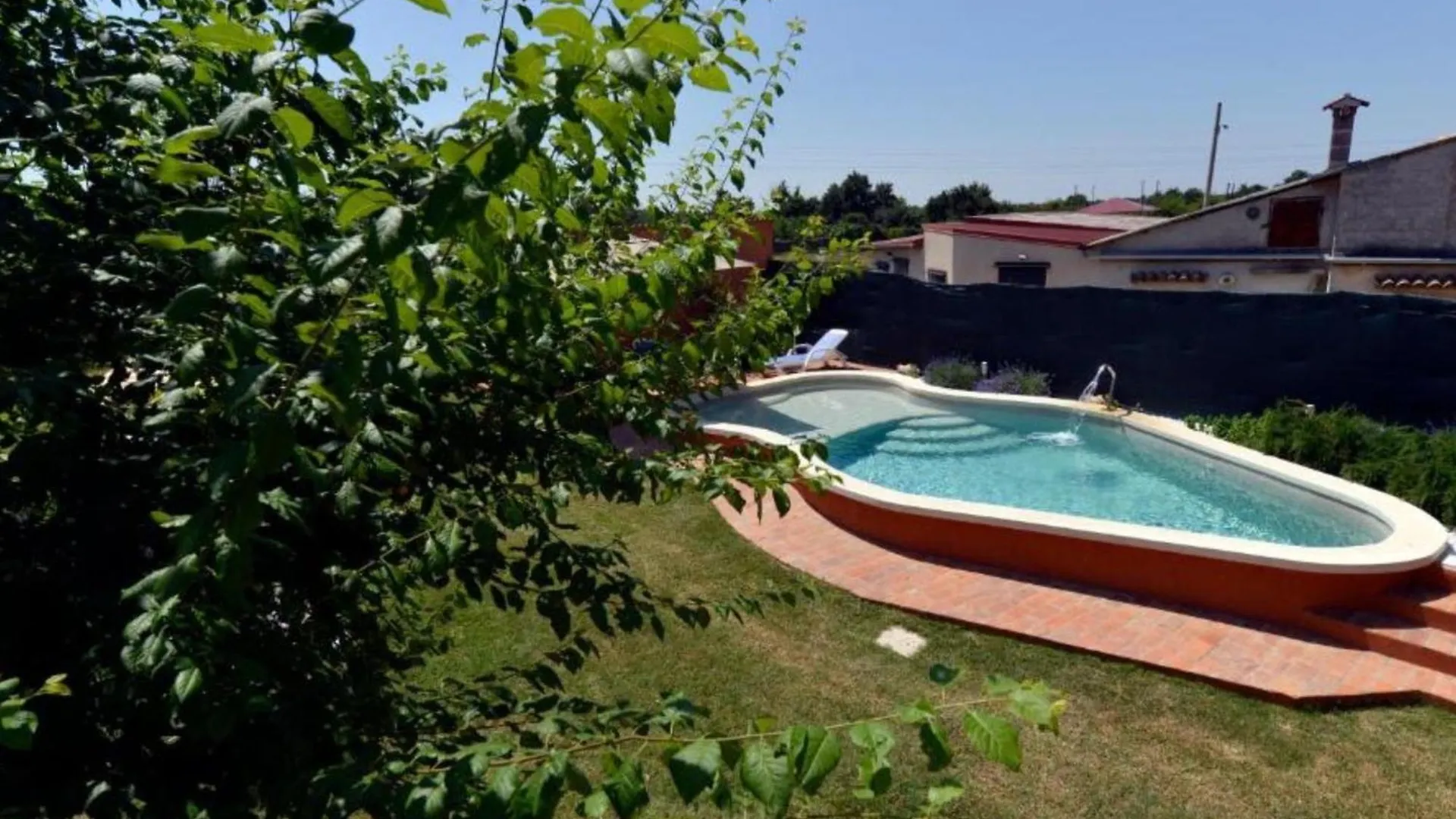 Authentic Istrian Rooms For Unforgettable Stays ボドニャン
