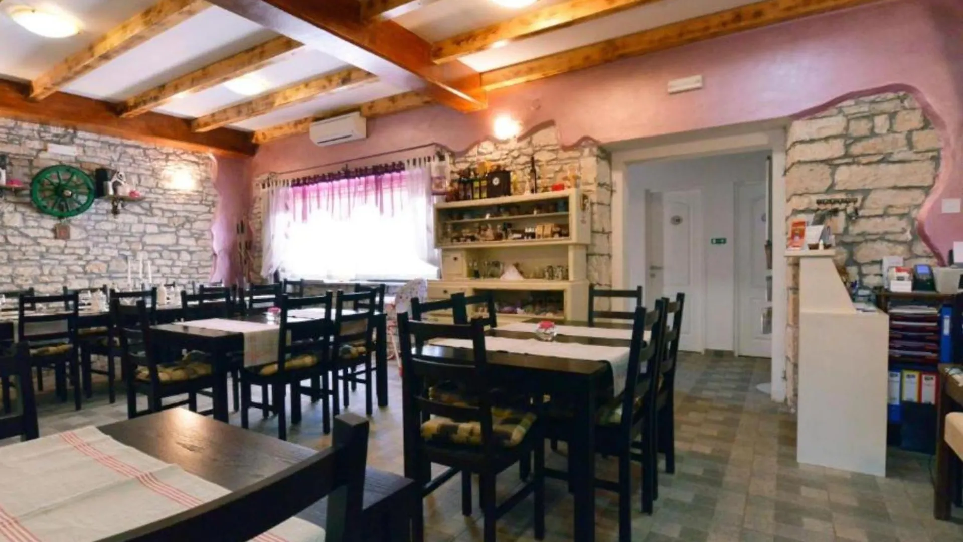 ベッド・アンド・ブレックファスト Authentic Istrian Rooms For Unforgettable Stays ボドニャン
