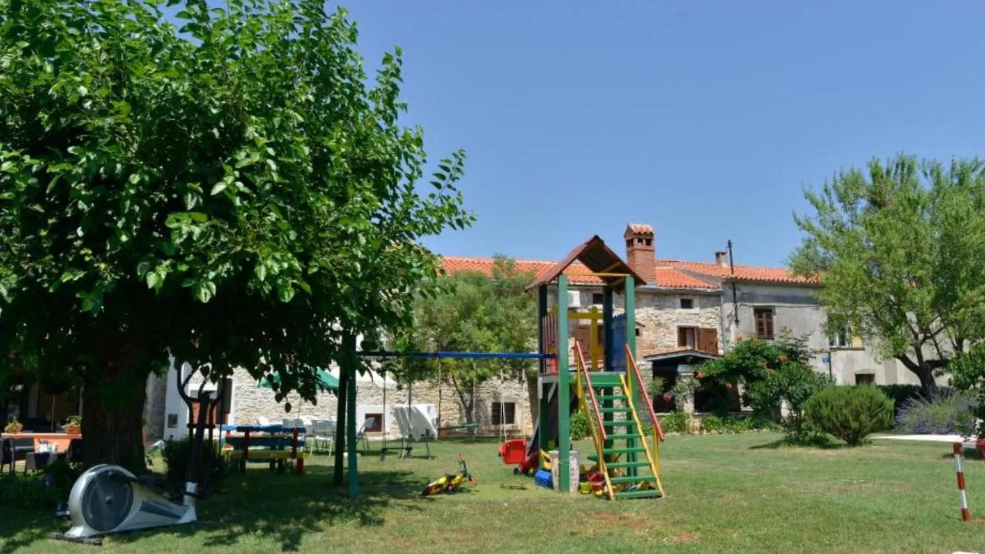 Authentic Istrian Rooms For Unforgettable Stays ボドニャン